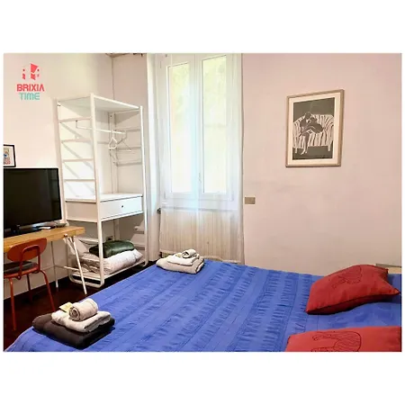 Brixia Time - In Con Giardino بيت ضيافة *